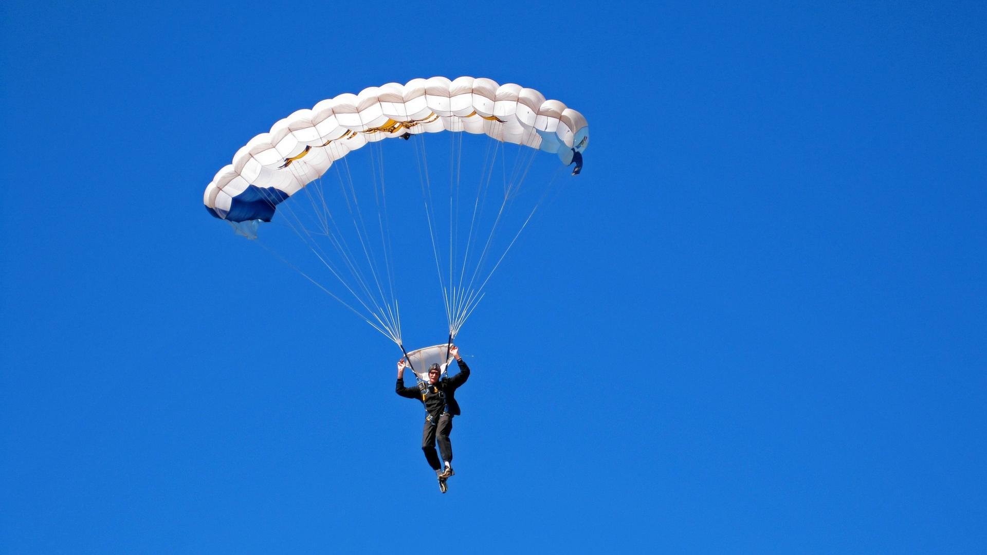 伊朗男足在巴黎奥运会比赛中以1-0战胜法国,伊朗男足进过几次世界杯